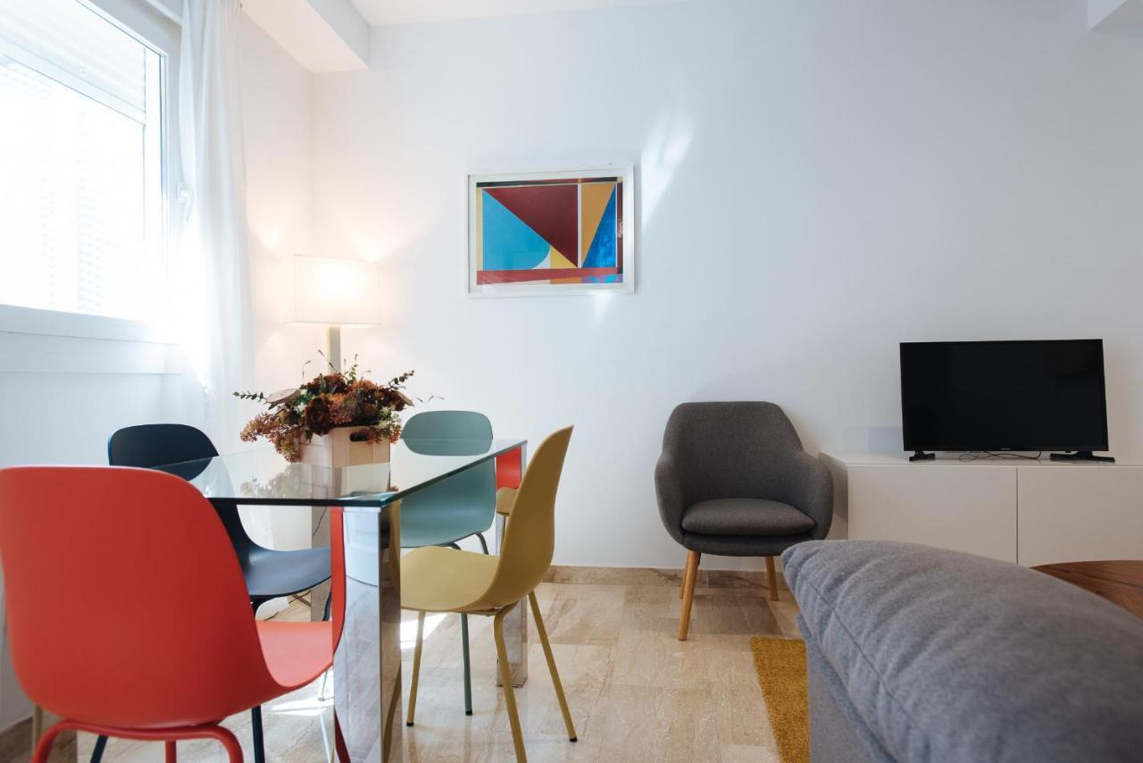 Triana Boutique Free Parking Apartment Seville Exterior photo