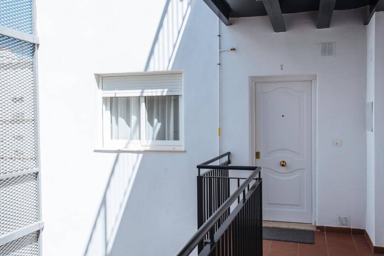 Triana Boutique Free Parking Apartment Seville Exterior photo